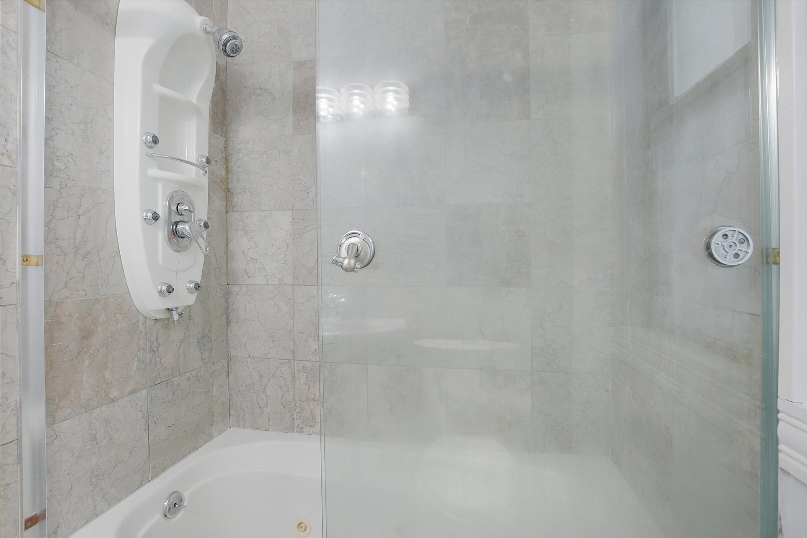 946 North Homan Avenue Chicago IL 60651