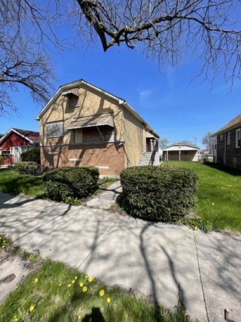 12627 South Marshfield Avenue Calumet Park IL 60827