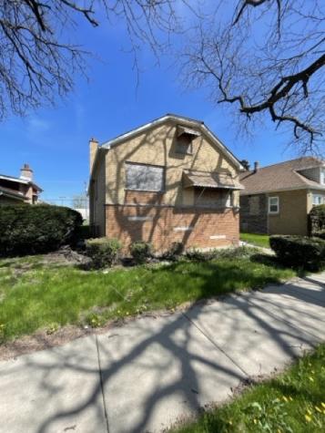 12627 South Marshfield Avenue Calumet Park IL 60827