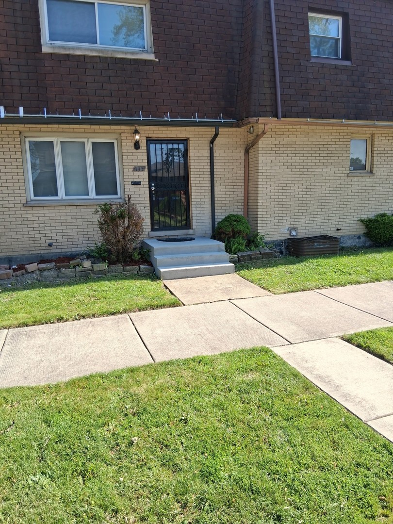 215 East 90th Place Chicago IL 60619