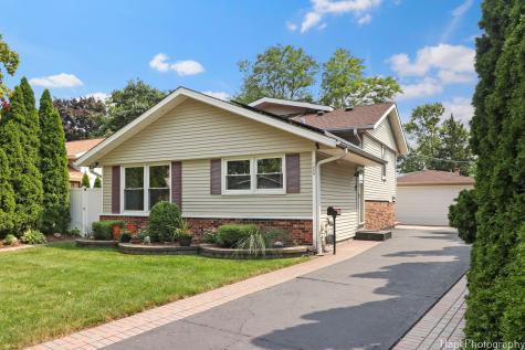 1569 Sherman Place Des Plaines IL 60016