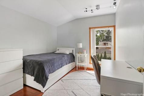 1569 Sherman Place Des Plaines IL 60016