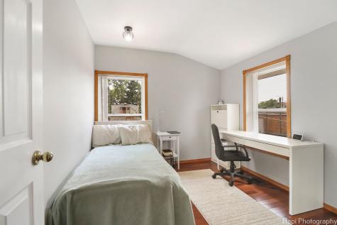 1569 Sherman Place Des Plaines IL 60016