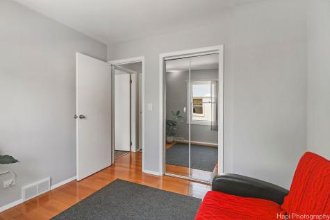 1569 Sherman Place Des Plaines IL 60016