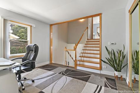 1569 Sherman Place Des Plaines IL 60016