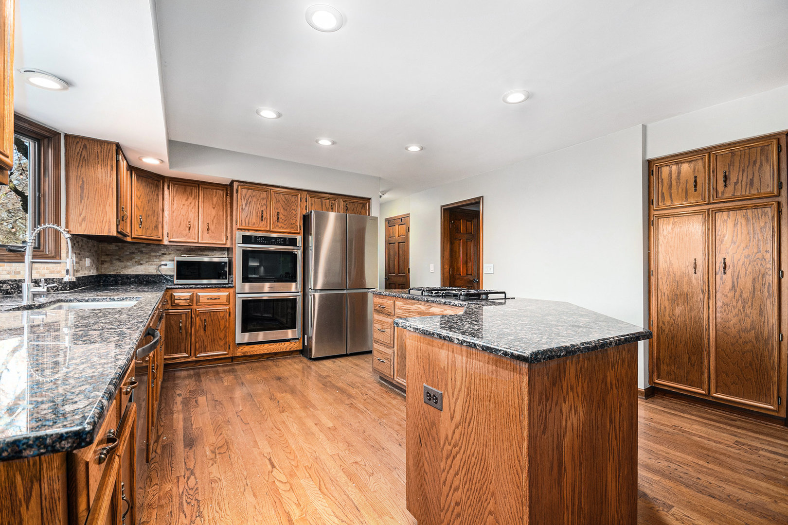 3942 Broadmoor Circle Naperville IL 60564