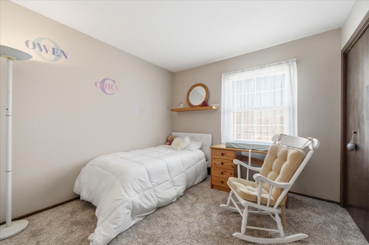 23W281 Cambridge Court Glen Ellyn IL 60137