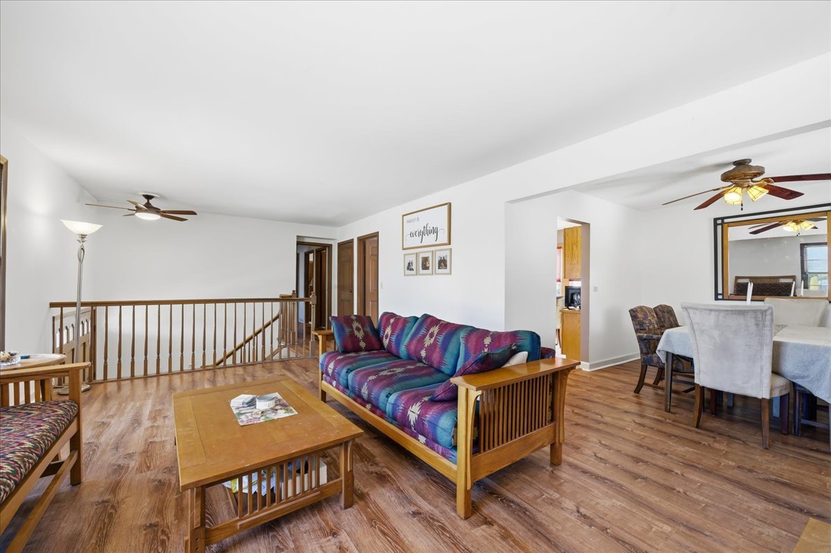 23W281 Cambridge Court Glen Ellyn IL 60137