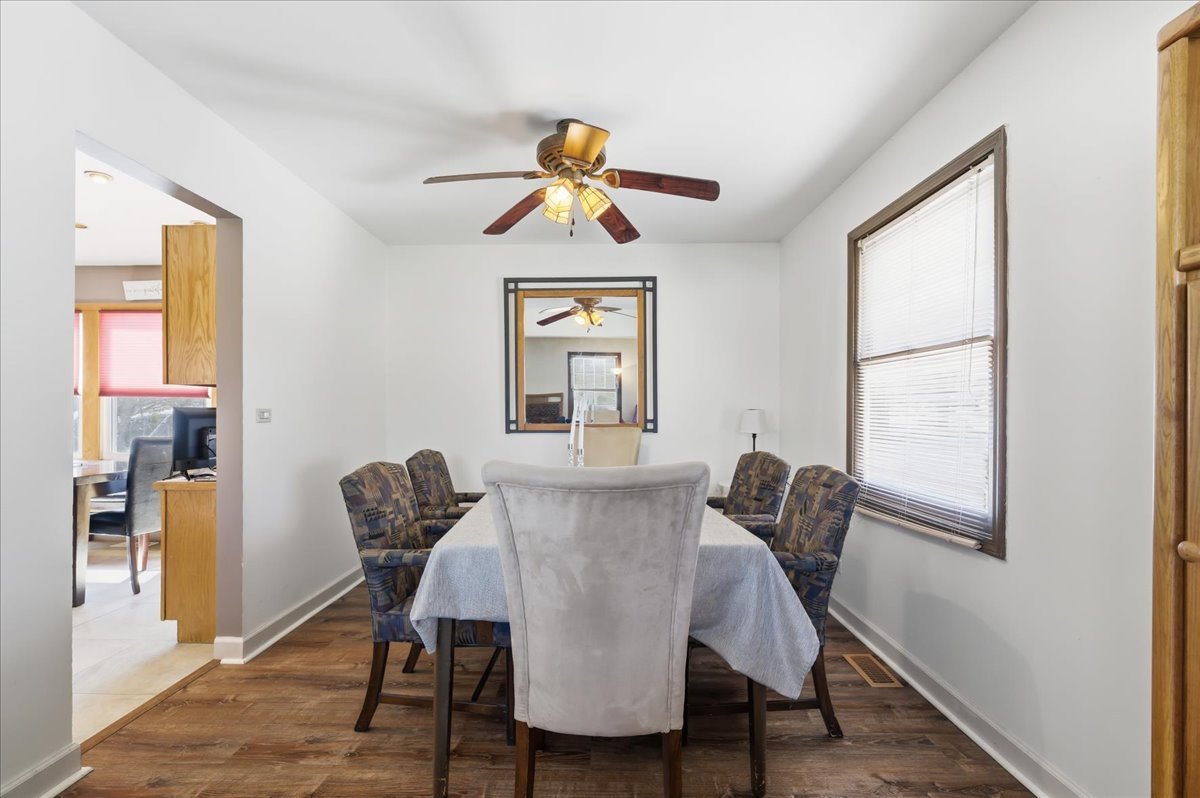 23W281 Cambridge Court Glen Ellyn IL 60137
