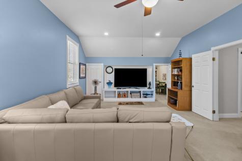 2803 Rose Avenue Mchenry IL 60050
