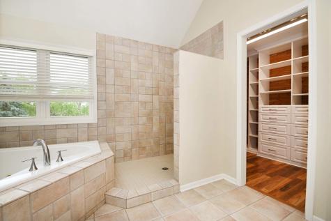 1897 Von Hoff Drive Batavia IL 60510
