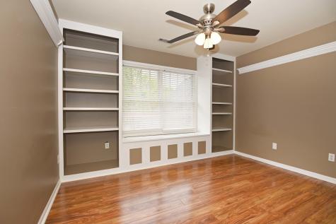 1897 Von Hoff Drive Batavia IL 60510