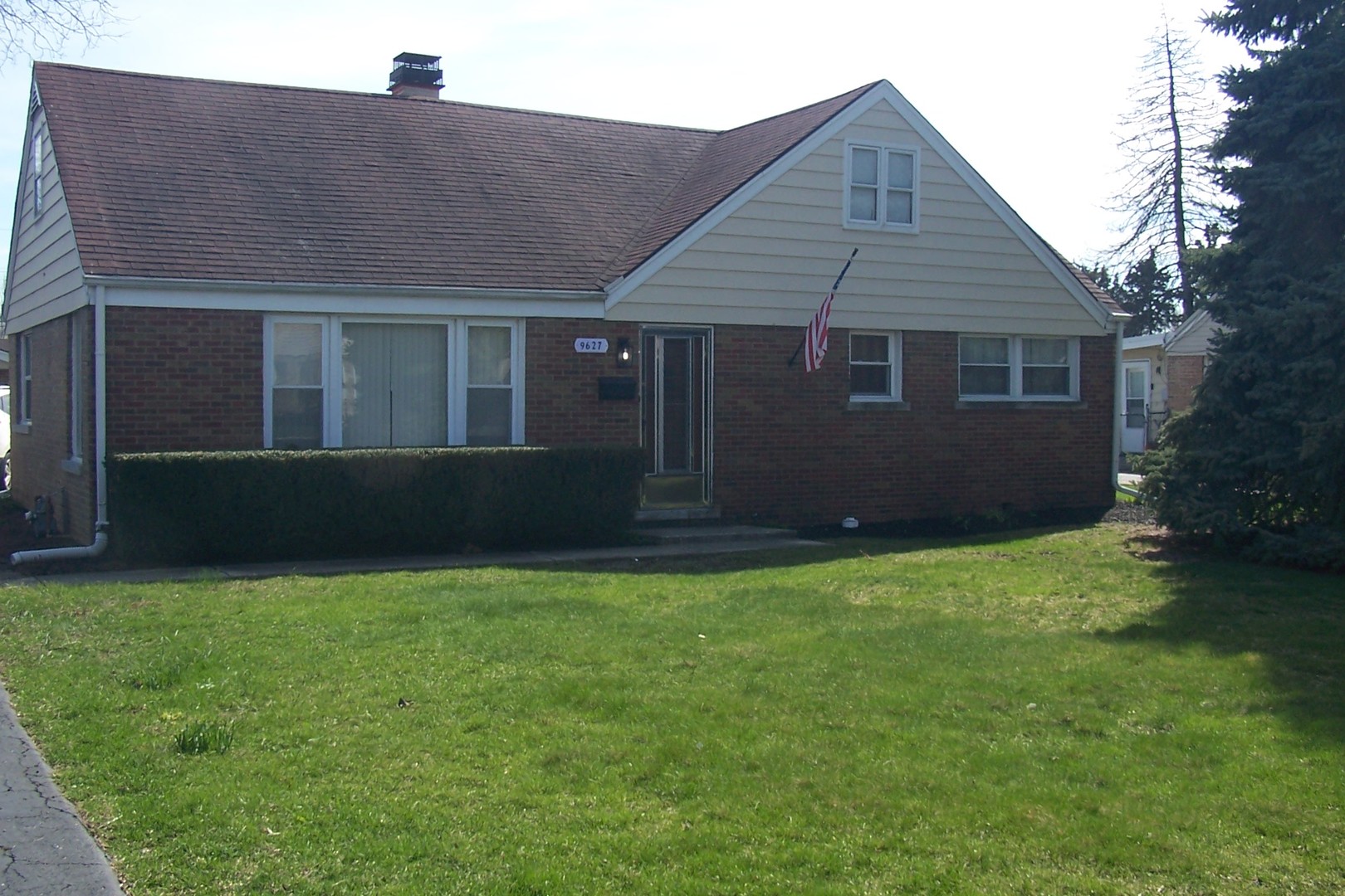 9627 Castello Avenue Melrose Park IL 60164