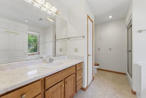 2031 12TH Street East Moline IL 61244