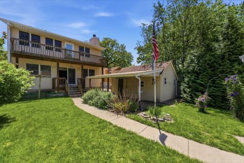 2031 12TH Street East Moline IL 61244