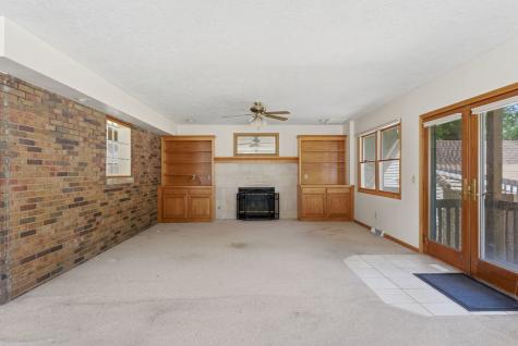 2031 12TH Street East Moline IL 61244