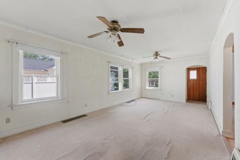 2031 12TH Street East Moline IL 61244