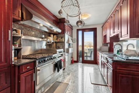 15 Terra Vita Court South Barrington IL 60010