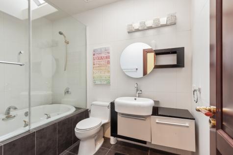 15 Terra Vita Court South Barrington IL 60010