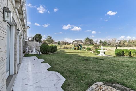 15 Terra Vita Court South Barrington IL 60010