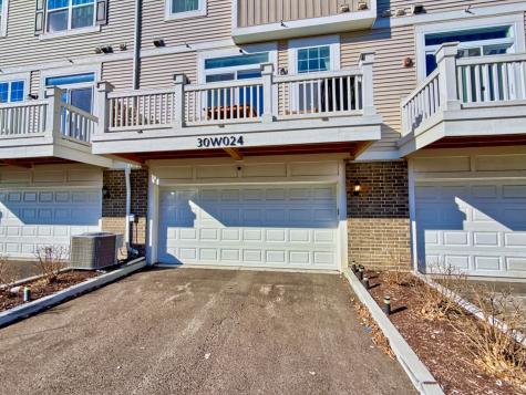 30W024 Brayman Court Warrenville IL 60563