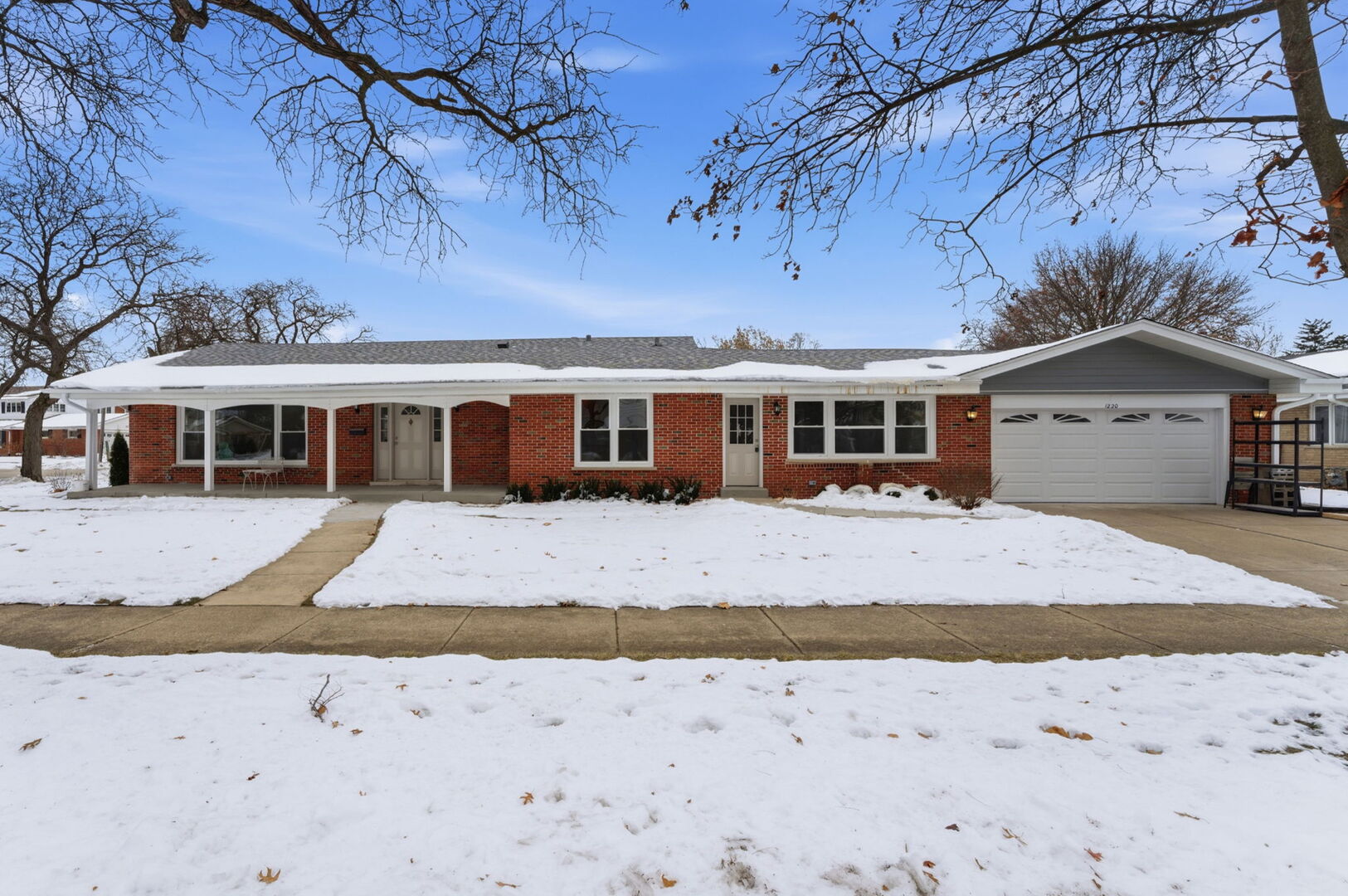 1220 North Hamlin Avenue Park Ridge IL 60068