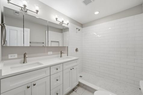 1220 North Hamlin Avenue Park Ridge IL 60068