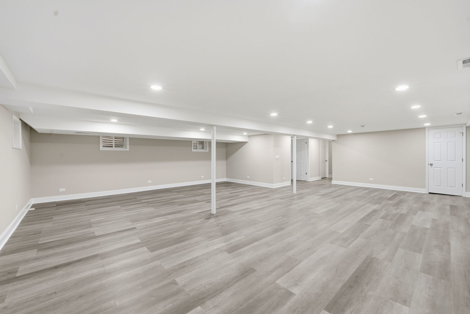 1220 North Hamlin Avenue Park Ridge IL 60068