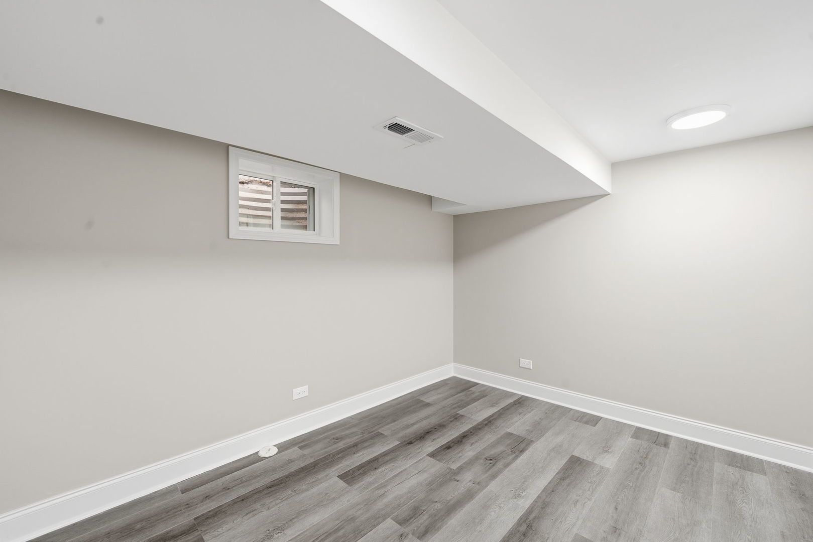 1220 North Hamlin Avenue Park Ridge IL 60068