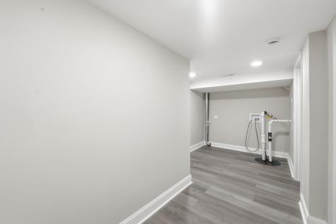 1220 North Hamlin Avenue Park Ridge IL 60068