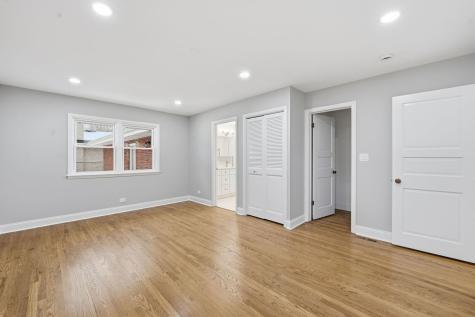 1220 North Hamlin Avenue Park Ridge IL 60068