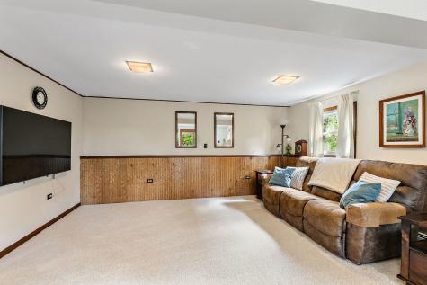 602 Delaware Drive Lake In The Hills IL 60156