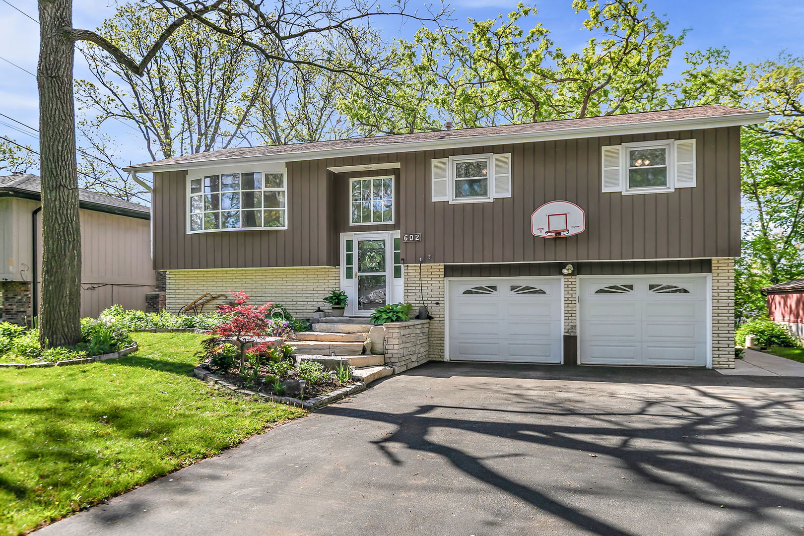 602 Delaware Drive Lake In The Hills IL 60156