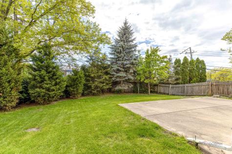 125 Pauline Avenue Buffalo Grove IL 60089