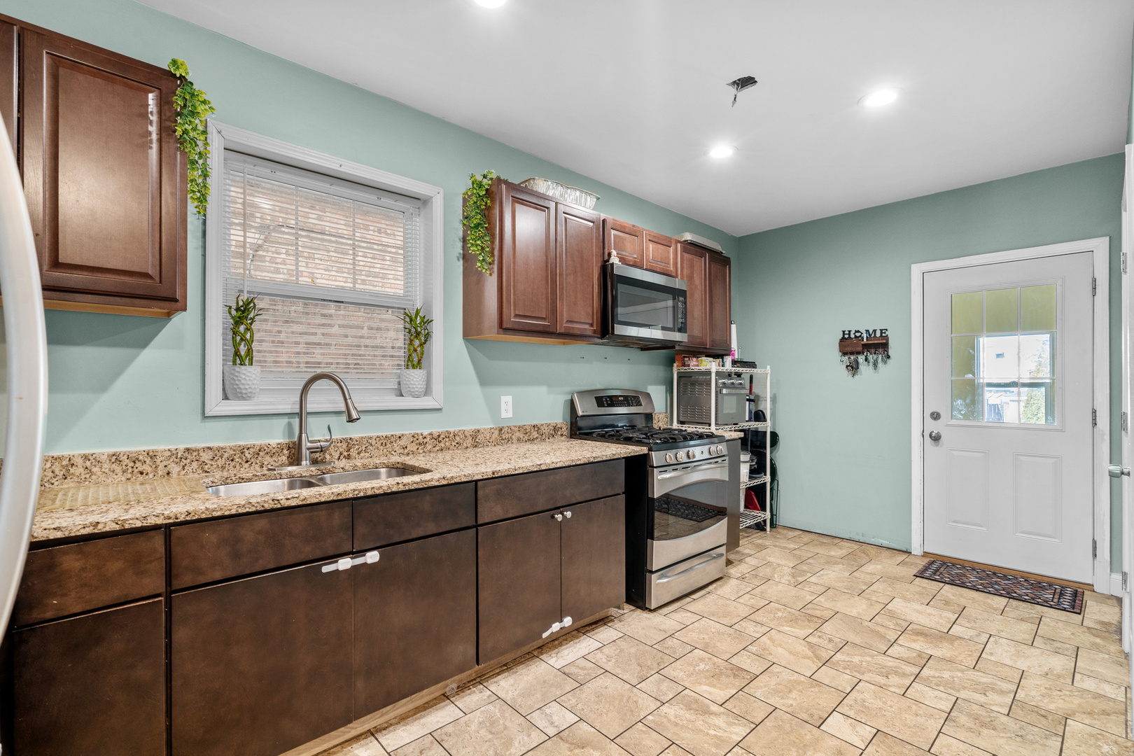 1228 West 96th Street Chicago IL 60643