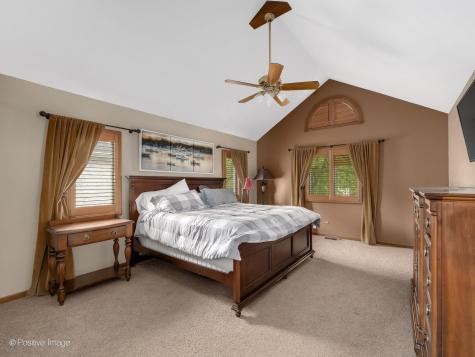 6451 Garfield Ridge Court Burr Ridge IL 60527