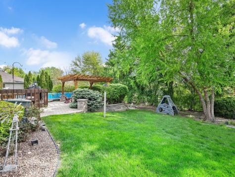 6451 Garfield Ridge Court Burr Ridge IL 60527