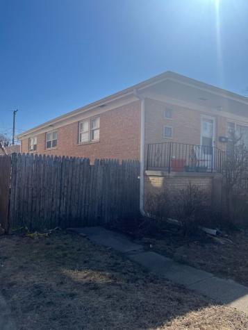 579 Ingraham Avenue Calumet City IL 60409