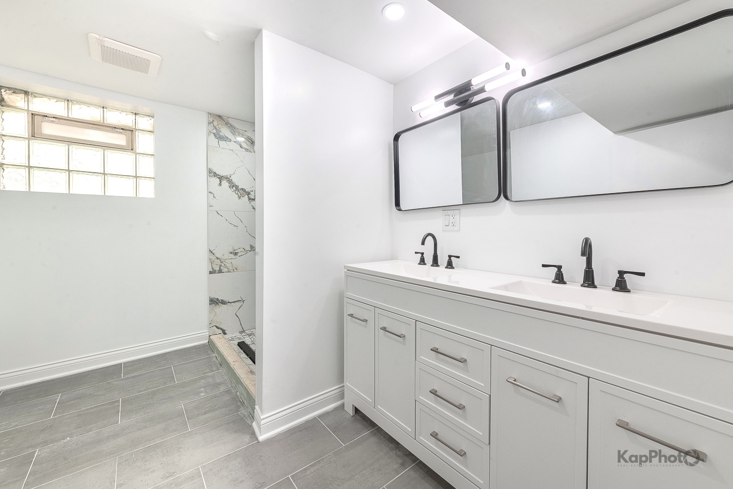 11935 South Stewart Avenue Chicago IL 60628