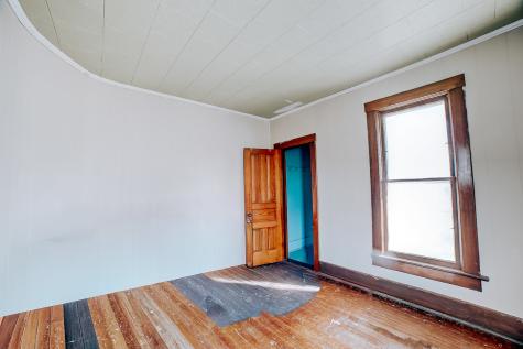204 North Chicago Street Milford IL 60953
