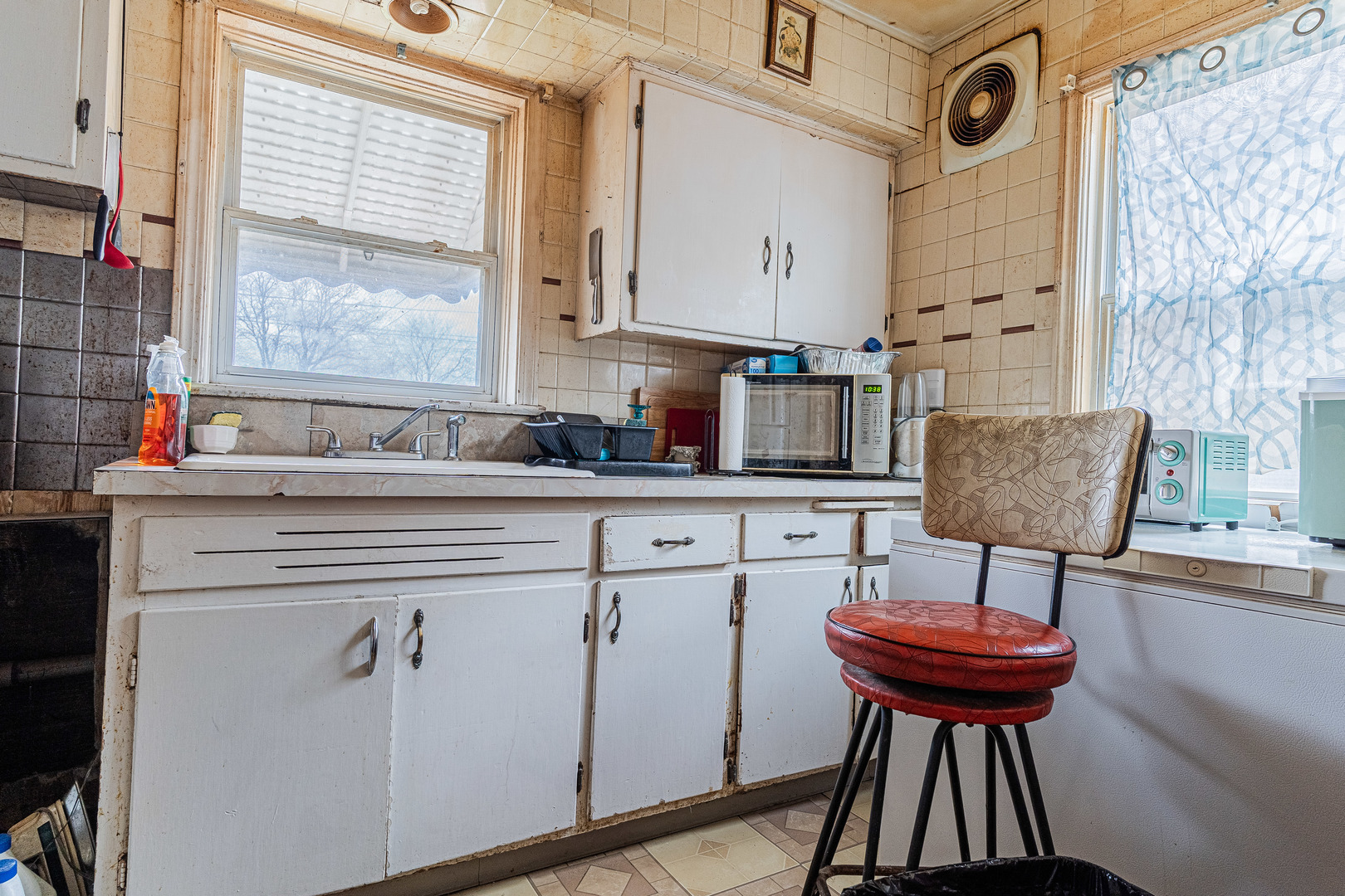 8026 South Fairfield Avenue Chicago IL 60652