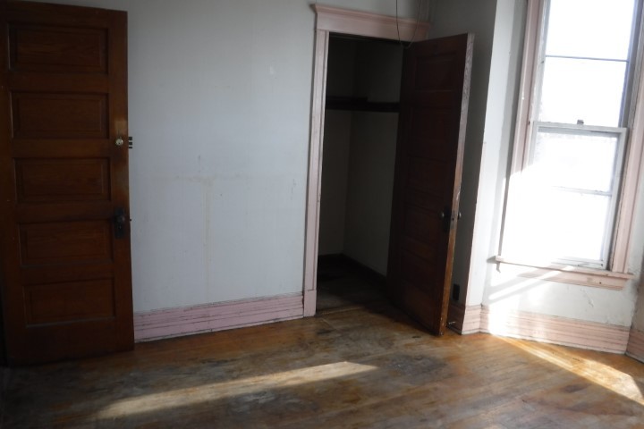 6625 South Woodlawn Avenue Chicago IL 60637