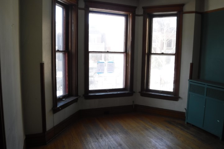 6625 South Woodlawn Avenue Chicago IL 60637