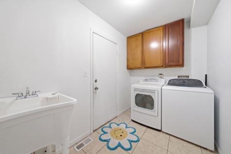 636 Briarwood Lane Oswego IL 60543