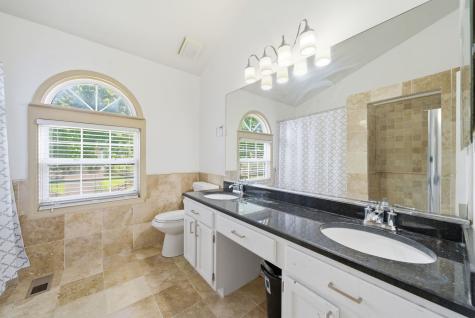 636 Briarwood Lane Oswego IL 60543