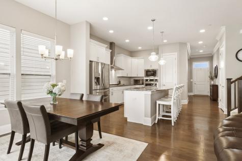 1454 Somerset Place Barrington IL 60010