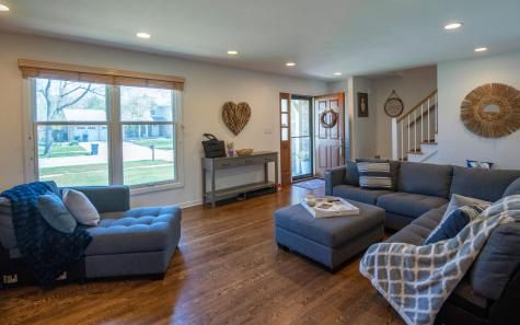 4025 Radcliffe Drive Northbrook IL 60062