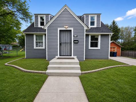 720 Adams Street Elgin IL 60123