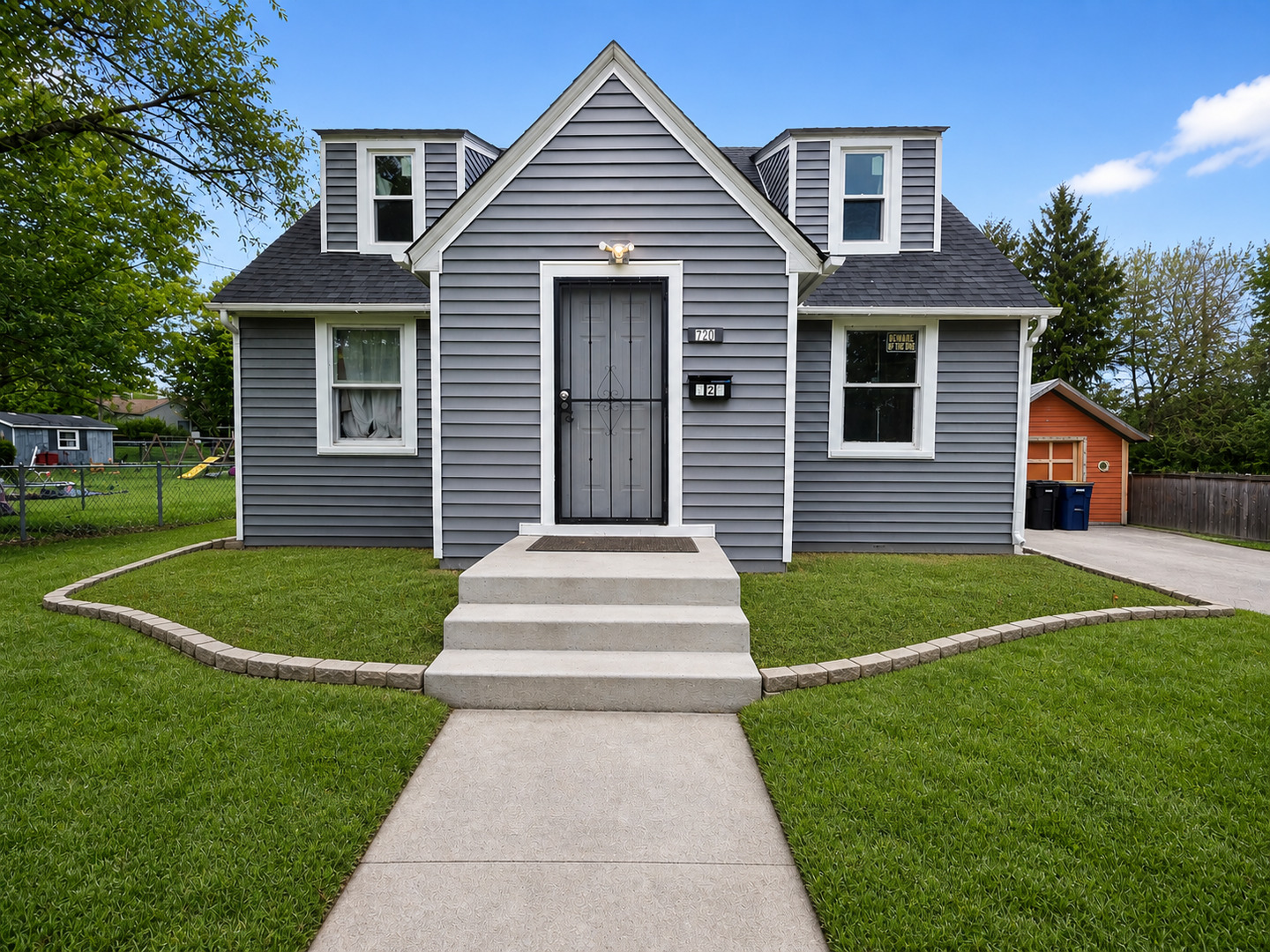 720 Adams Street Elgin IL 60123