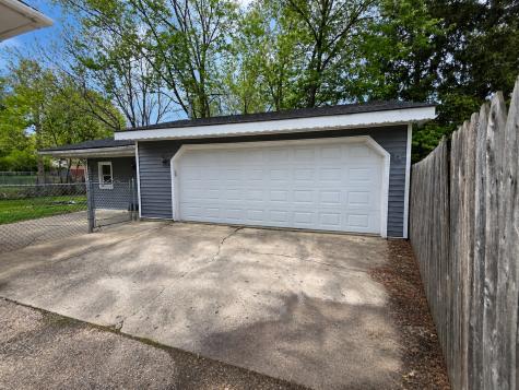 720 Adams Street Elgin IL 60123